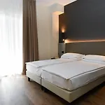 Eden Τζεσόλο Λίντο