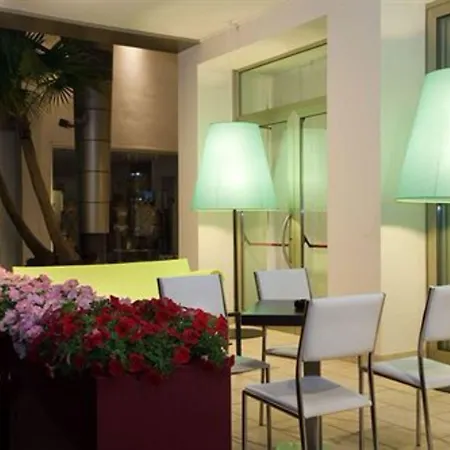 Eden Hotel