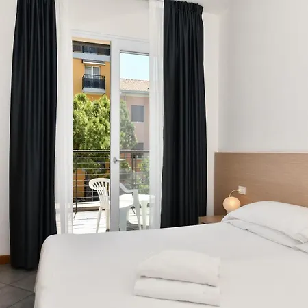 Eden Hotel 4*