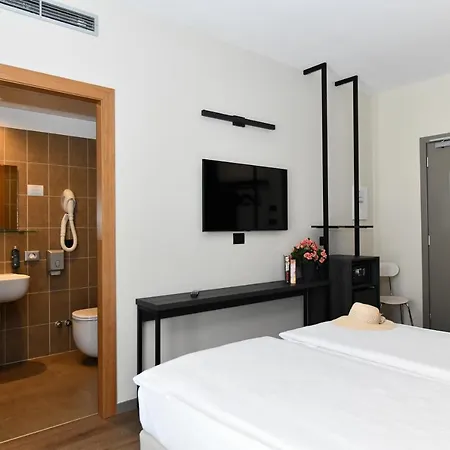 Hotel Eden 4*