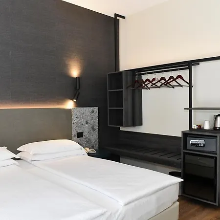 Eden Hotel
