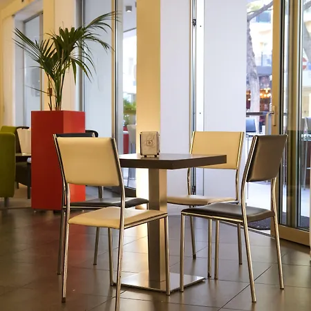 Eden Hotel 4*