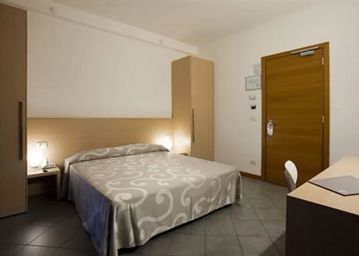 Eden Hotel